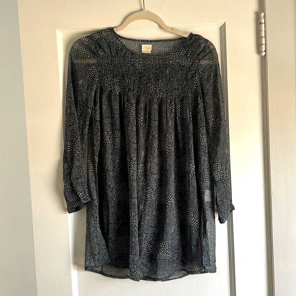 O’Neill light weight long sleeve dress girls size M
